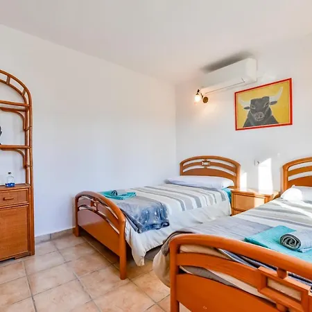 V&m Lacasamia Holiday home